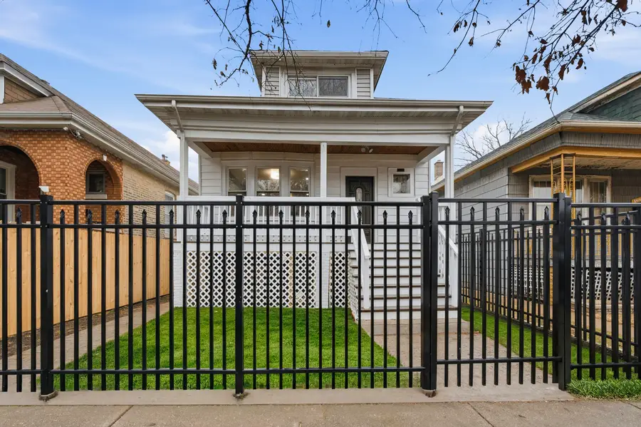 8418 S Essex Avenue, Chicago, IL 60617 - #2