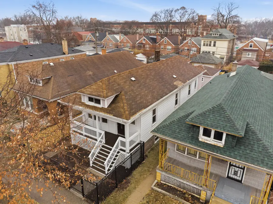 8418 S Essex Avenue, Chicago, IL 60617 - #3