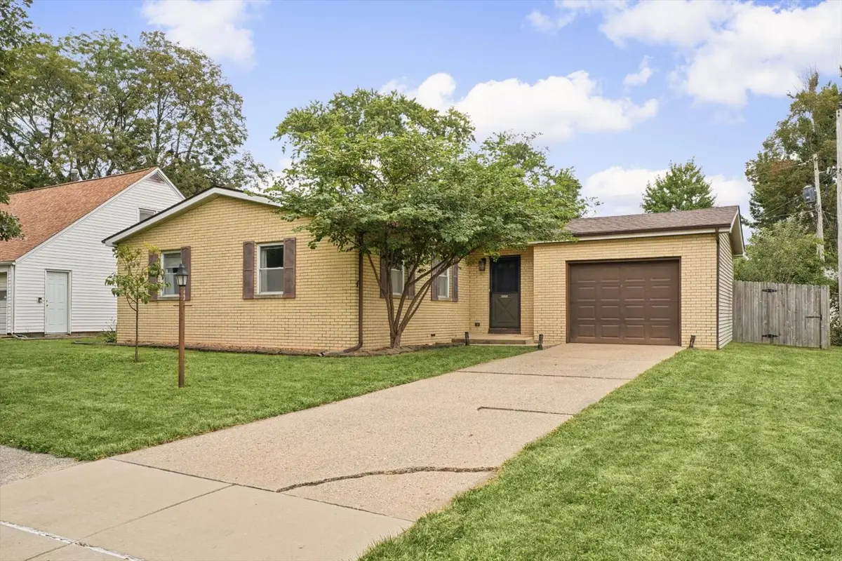 912 Frank Drive, Champaign, IL 61821 - #1