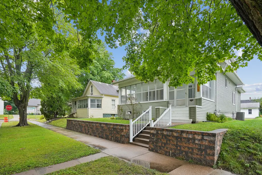 1530 33rd Street, Rock Island, IL 61201 - #2