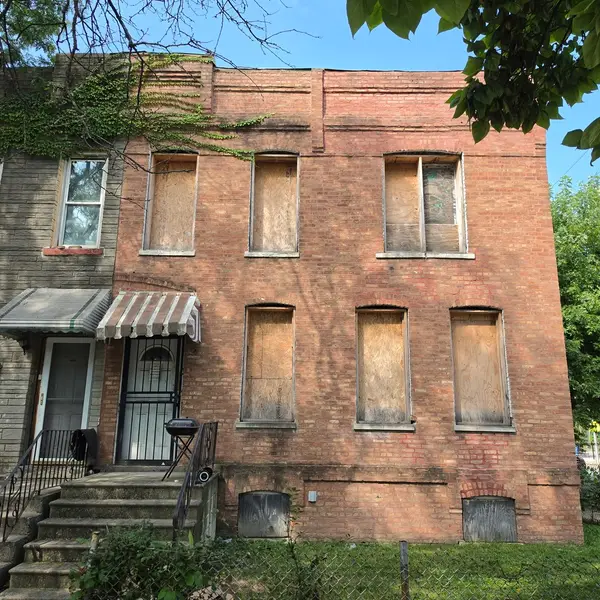 10600 S Langley Avenue, Chicago, IL 60628