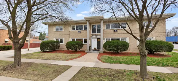 4010 Monroe Street #201, Bellwood, IL 60104