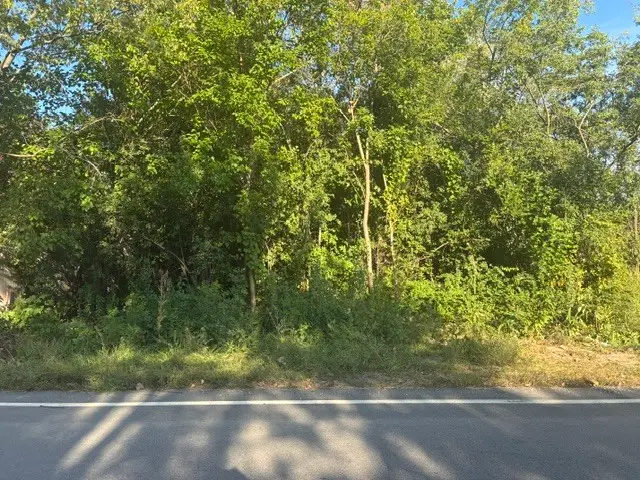 8240 Clarendon Hills Road, Willowbrook, IL 60527 - #1