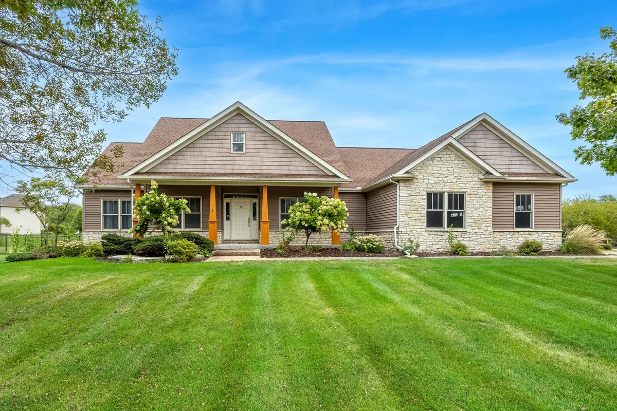 939 8th Street E, Andalusia, IL 61232 - #1