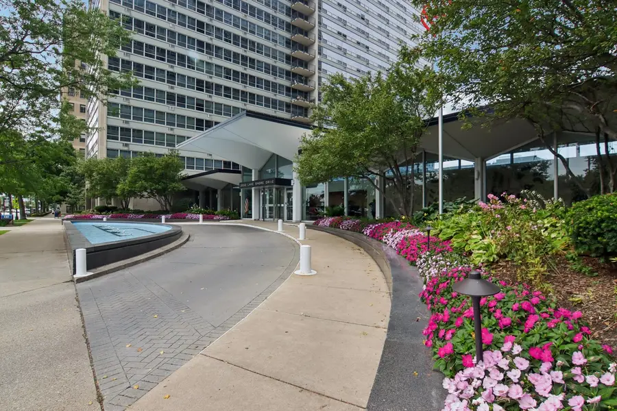 3550 N Lake Shore Drive N #820, Chicago, IL 60657 - #3