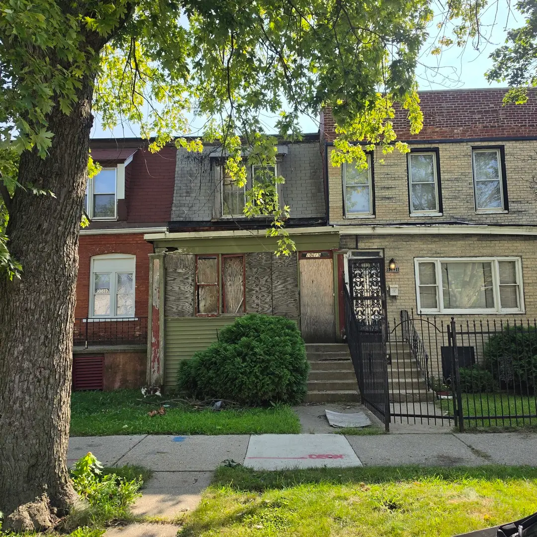 10619 S Champlain Avenue, Chicago, IL 60628 - #1