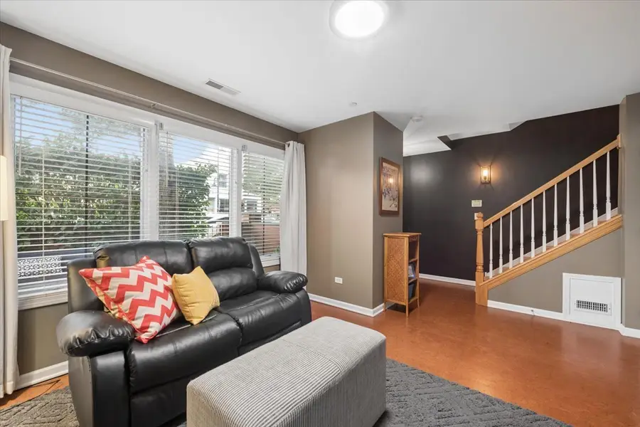 1192 Clarence Avenue #18, Oak Park, IL 60304 - #3