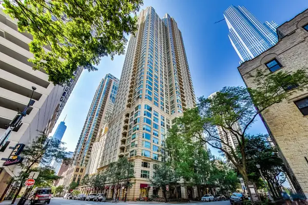 25 E Superior Street #1703, Chicago, IL 60611