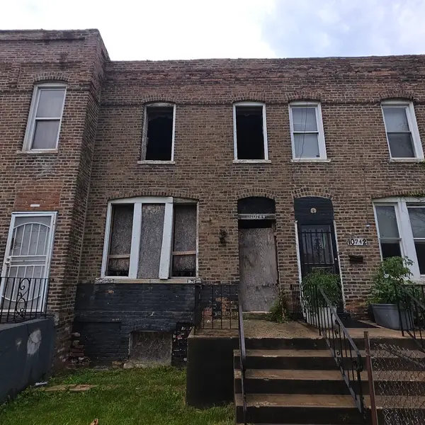 10744 S Langley Avenue, Chicago, IL 60628