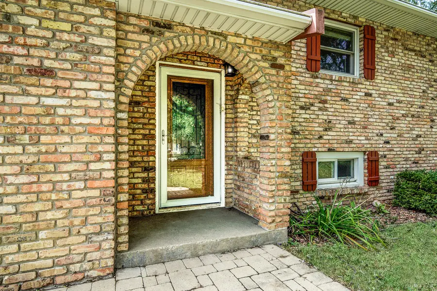 408 N Locust Street, Frankfort, IL 60423 - #2
