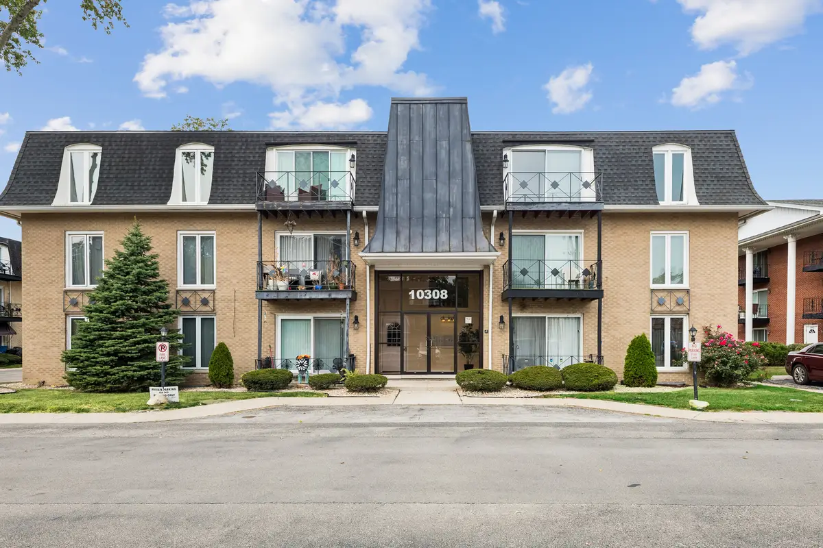 10308 Circle Drive #302, Oak Lawn, IL 60453 - #1