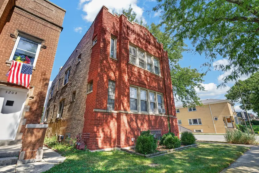 5200 W Byron Street, Chicago, IL 60641 - #2