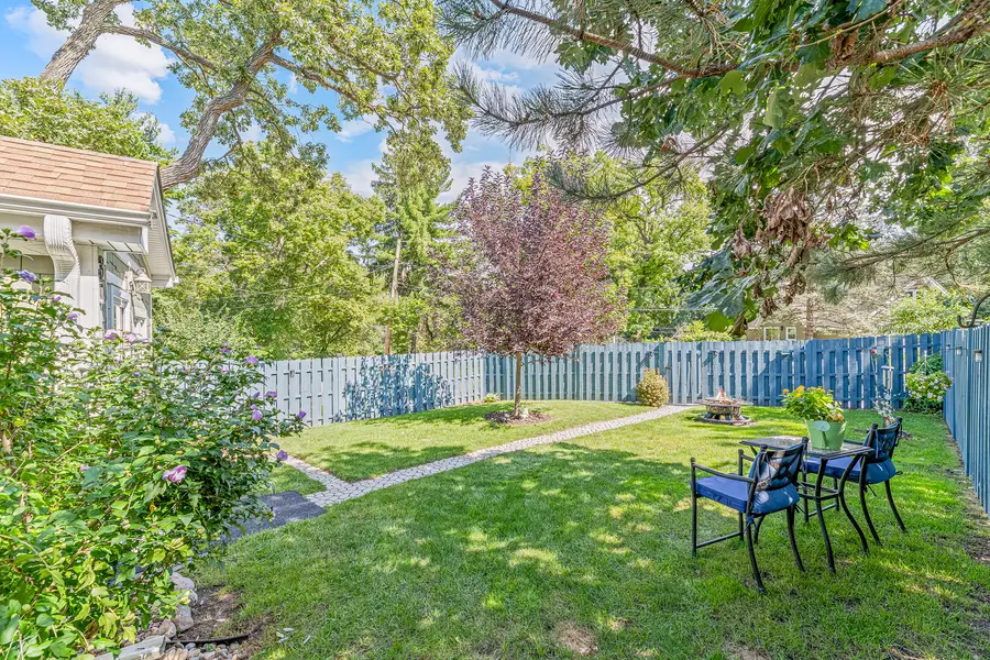 31 S Holly Avenue, Fox Lake, IL 60020 - #2