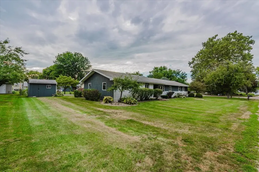 400 S Mary Street, Atlanta, IL 61723 - #3