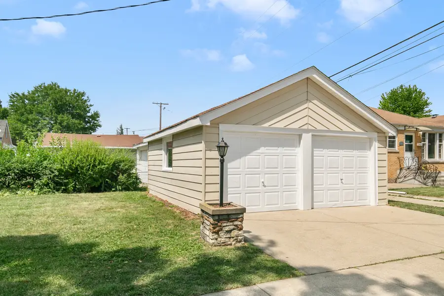2263 S 14th Avenue, North Riverside, IL 60546 - #2