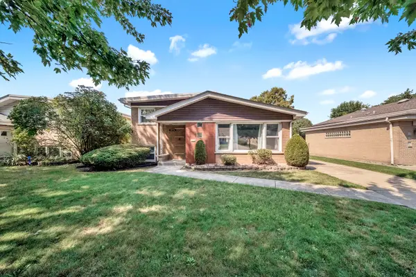 10536 S Kostner Avenue, Oak Lawn, IL 60453