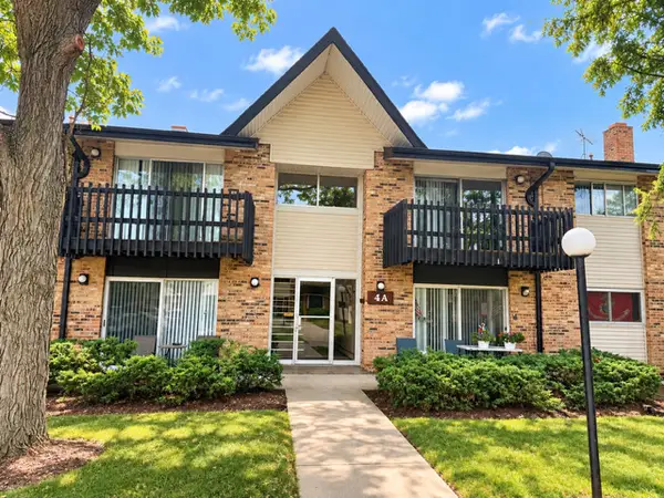 4A Kingery Quarter #203, Willowbrook, IL 60527