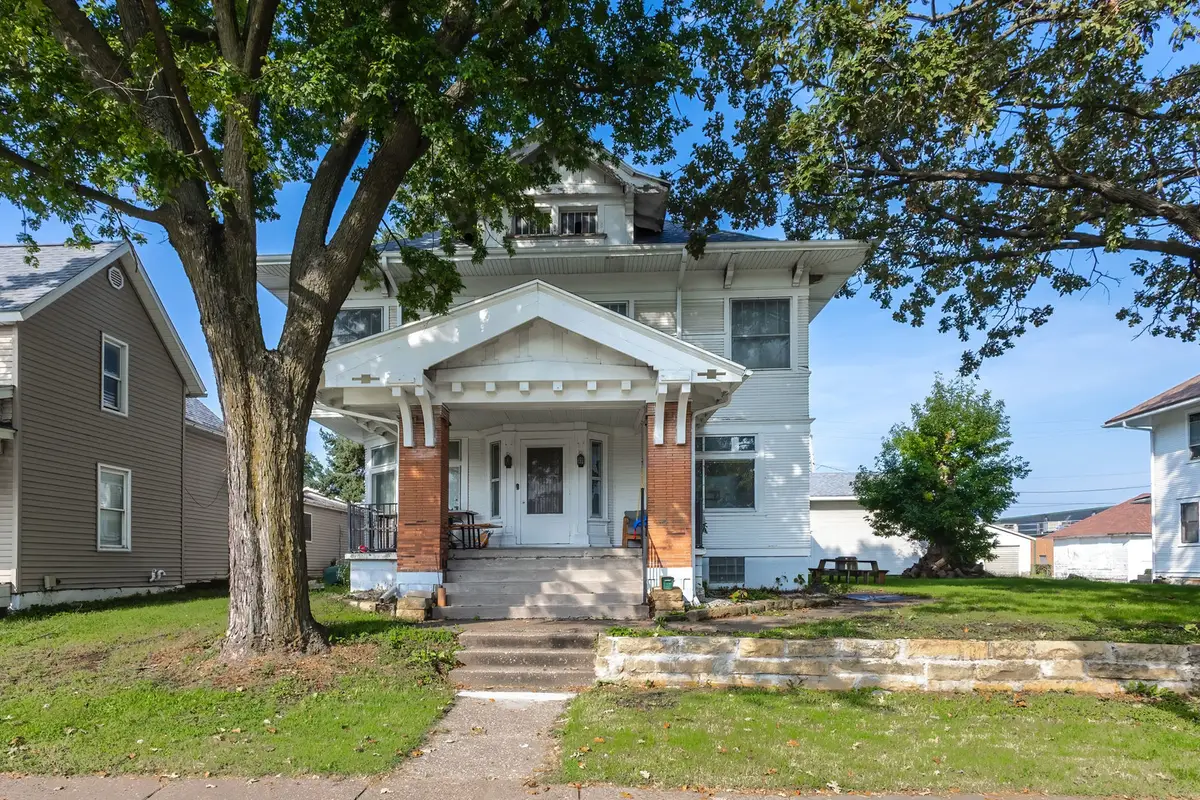 1718 N Marquette Street, Davenport, IA 52804 - #1