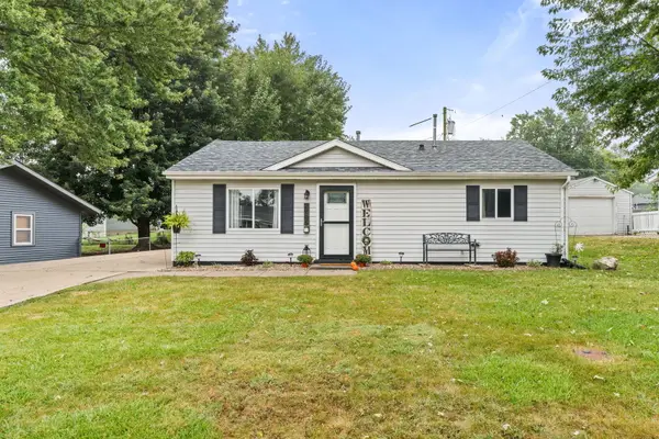 2205 W 75th Place, Davenport, IA 52806