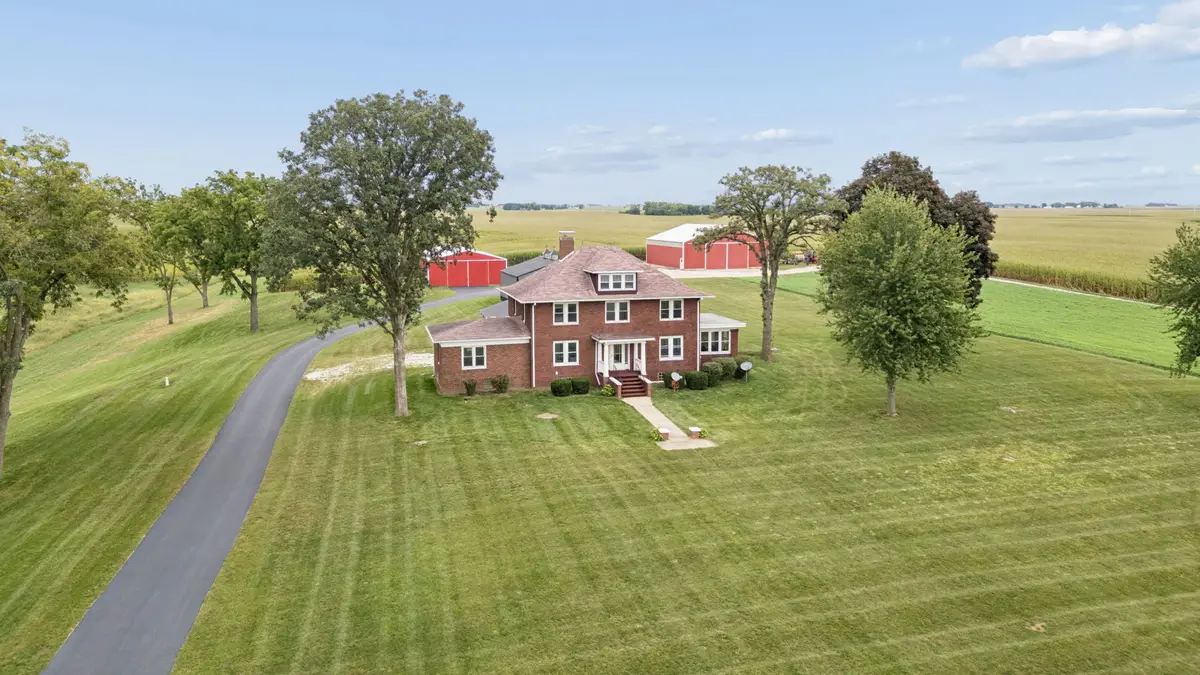 751 N 3150 Road, Utica, IL 61373 - #1
