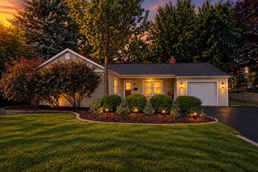 60 E Terra Cotta Avenue, Crystal Lake, IL 60014 - #2