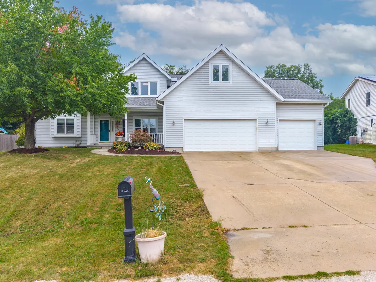 107 N Gadwall Lane, Downs, IL 61736 - #1