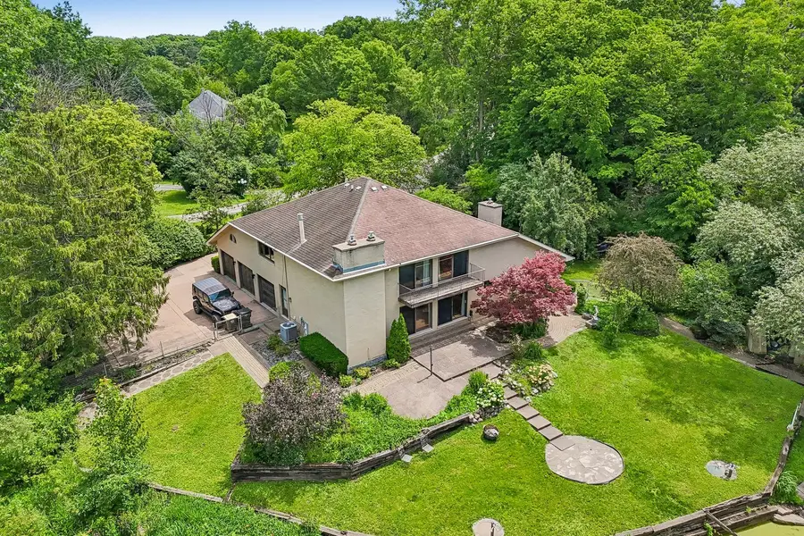 1191 Hunters Lane, Libertyville, IL 60048 - #2