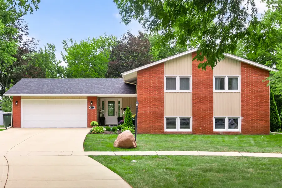 917 E Schirra Drive, Palatine, IL 60074 - #3