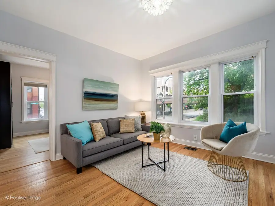 3803 N Ravenswood Avenue #1, Chicago, IL 60613 - #3