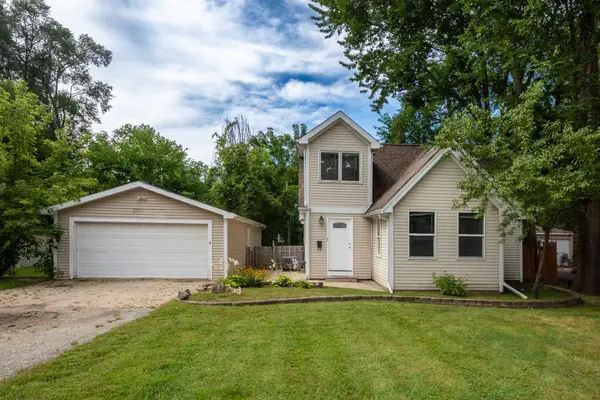 212 Highmoor Drive, Round Lake Park, IL 60073