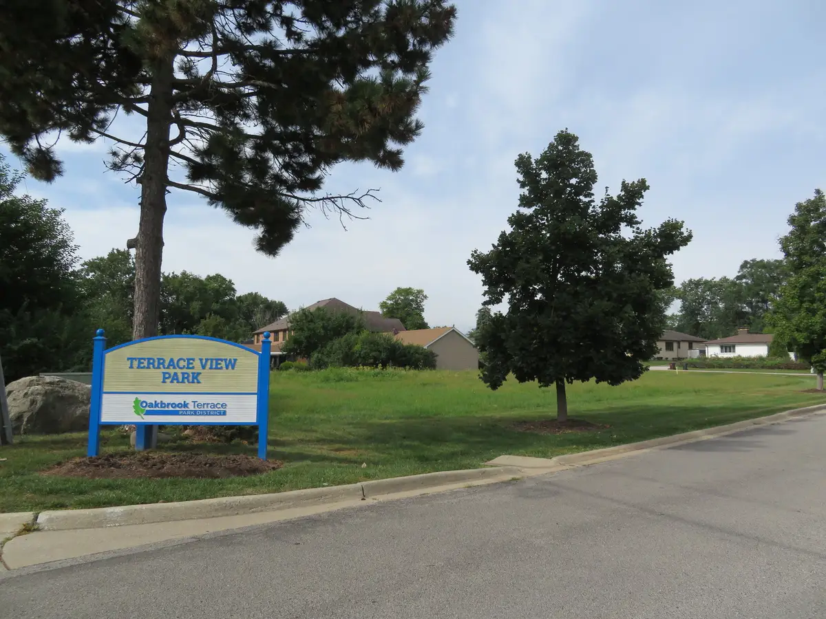 17W071 Hodges Road, Oakbrook Terrace, IL 60181 - #1