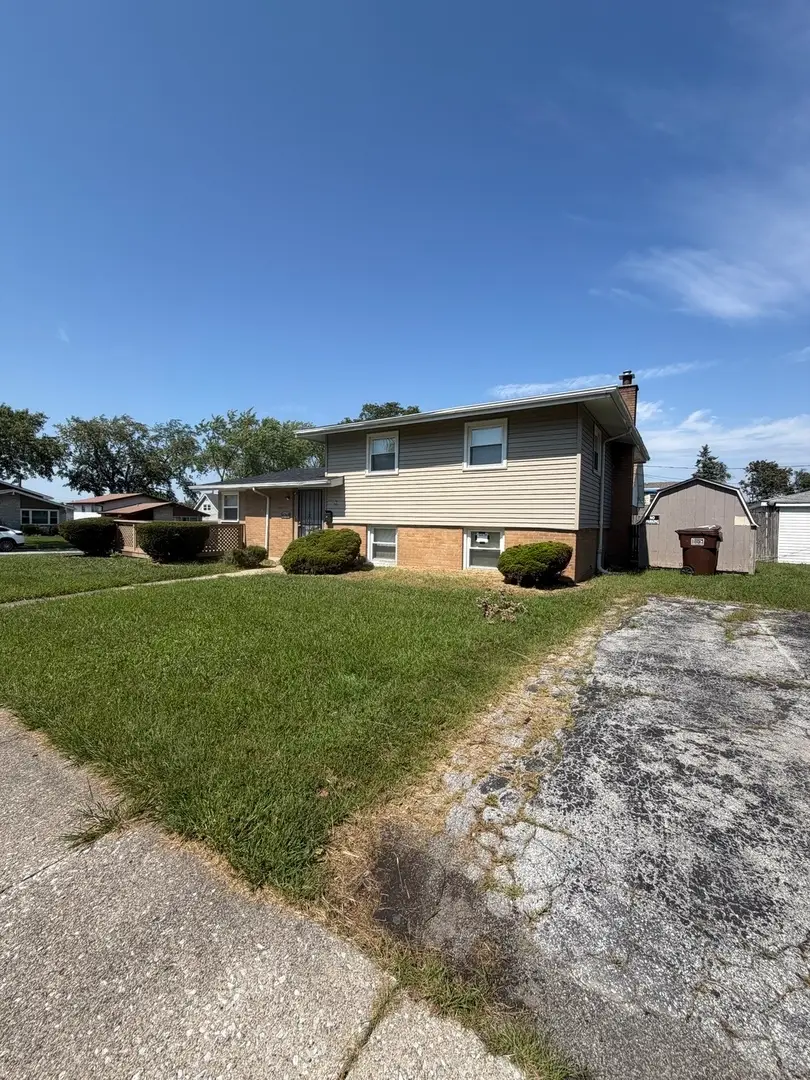 16767 Sunset Ridge Drive, Country Club Hills, IL 60478 - #2