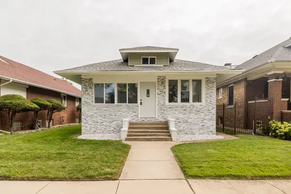 7617 S Crandon Avenue, Chicago, IL 60649