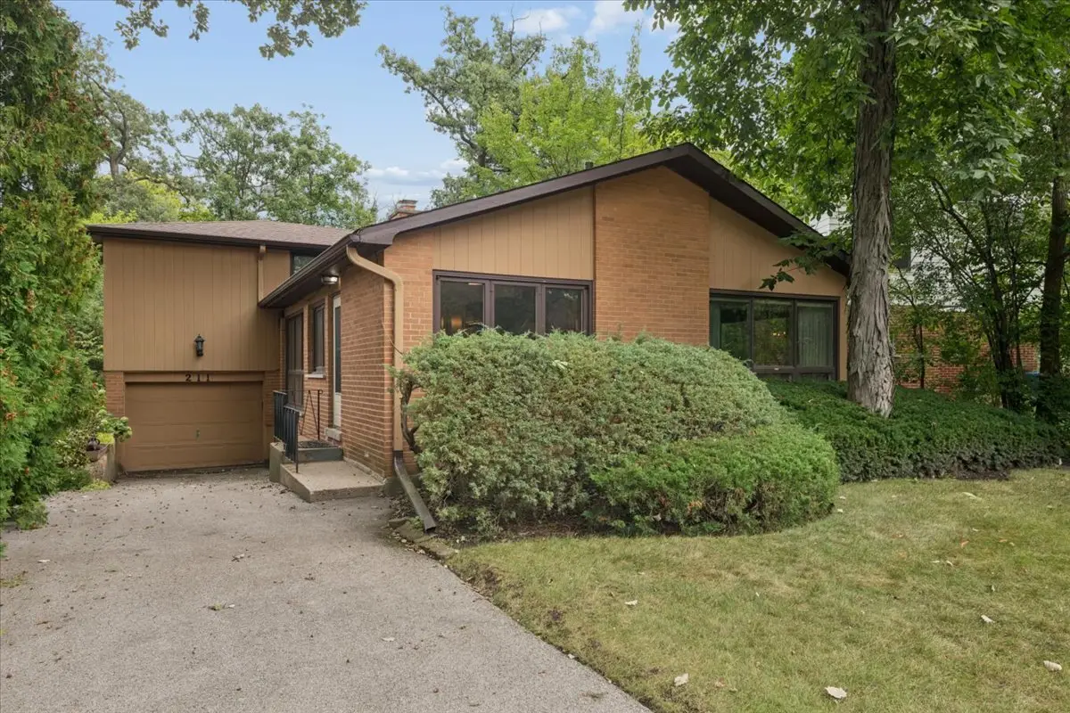 211 Sumac Road, Highland Park, IL 60035 - #1