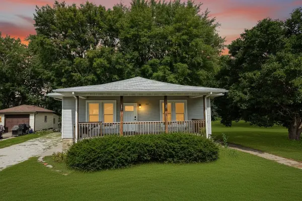 472 E Cherry Street, Watseka, IL 60970