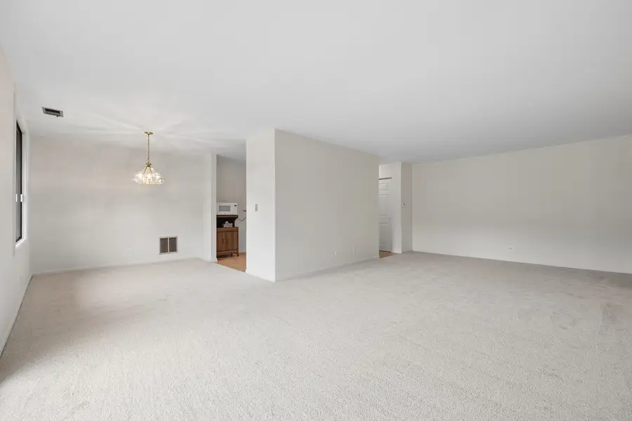 456 Raintree Court #2C, Glen Ellyn, IL 60137 - #3
