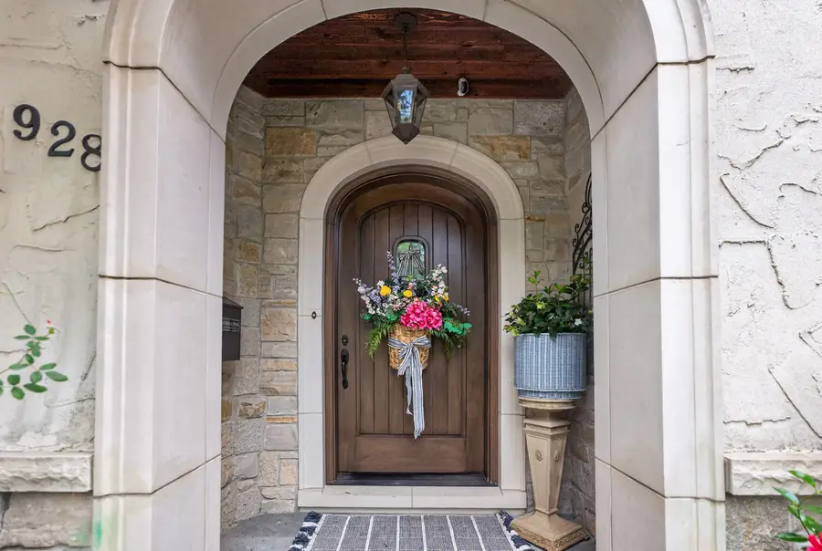 928 Hastings Street, Park Ridge, IL 60068 - #2