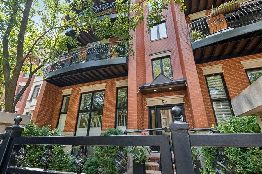 5218 N Winthrop Avenue #4S, Chicago, IL 60640 - #2