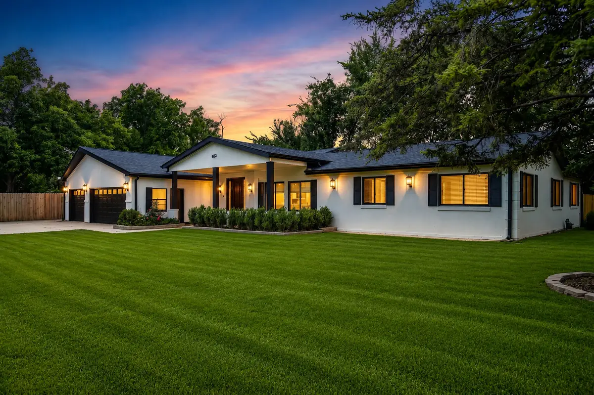 3825 Maple Avenue, Northbrook, IL 60062 - #1