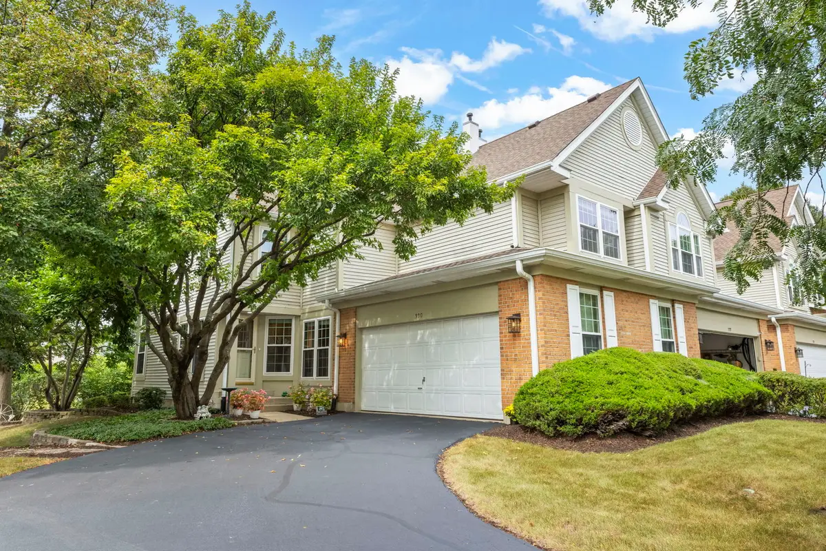 320 Cimarron Road E, Lombard, IL 60148 - #1