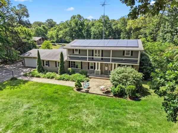5074 Oakridge Drive, St. Anne, IL 60964