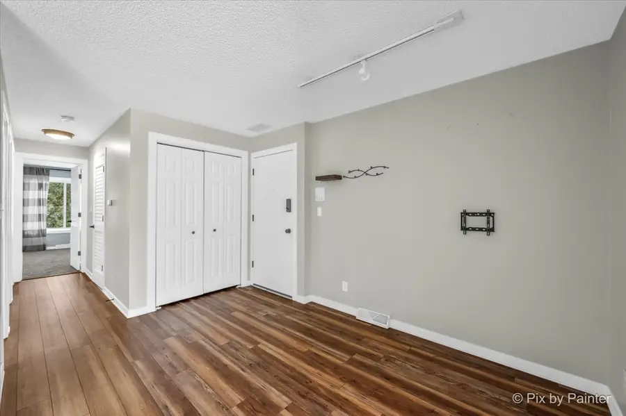1511 Longwood Drive #1511, Sycamore, IL 60178 - #3