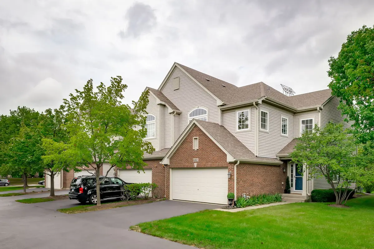 6061 Delaney Drive #1, Hoffman Estates, IL 60192 - #1