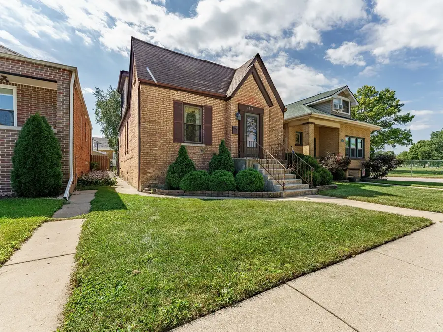 6731 W Albion Avenue, Chicago, IL 60631 - #2