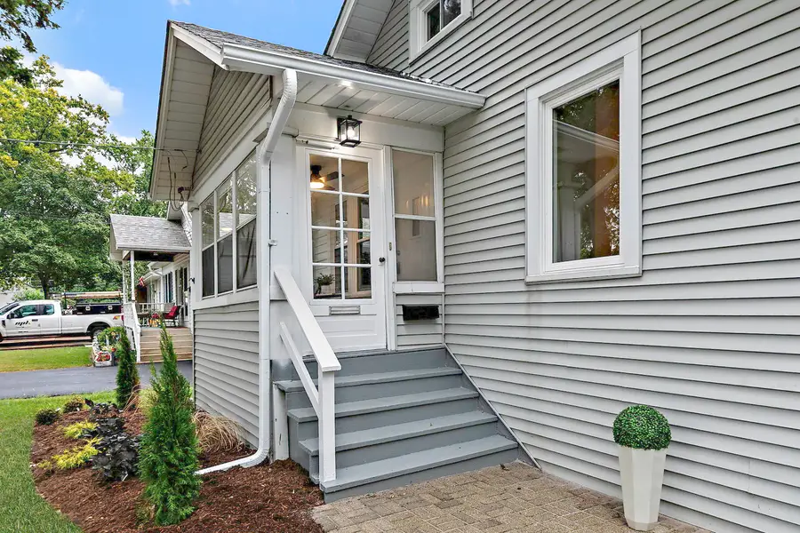 143 E Division Street, Villa Park, IL 60181 - #3