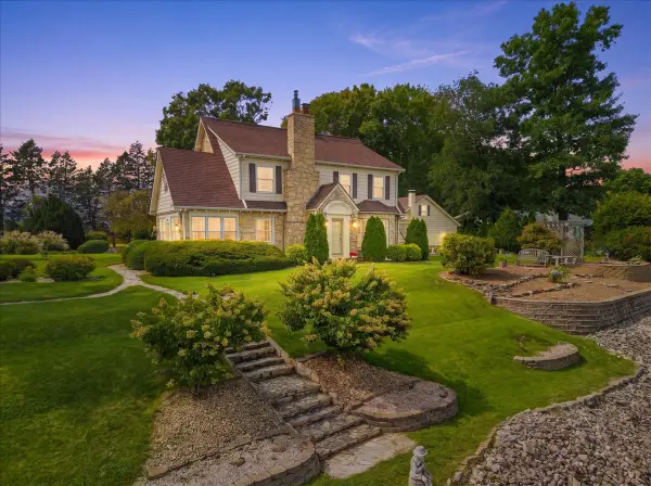 2105 Riverview Road, Rock Falls, IL 61071