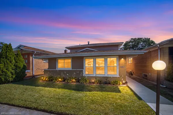 12901 S Carpenter Street, Calumet Park, IL 60827