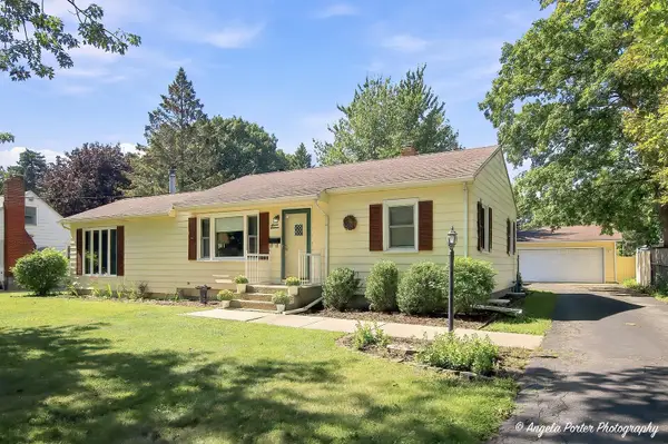 716 Kirkwood Avenue, Winthrop Harbor, IL 60096