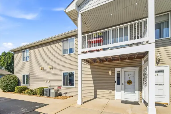 1350 Rock Run Drive #27, Crest Hill, IL 60403