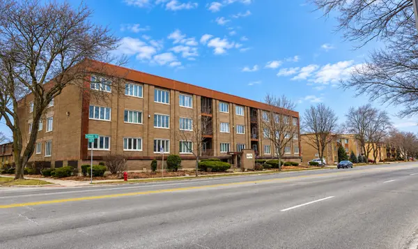 10048 S Pulaski Road #2C, Oak Lawn, IL 60453